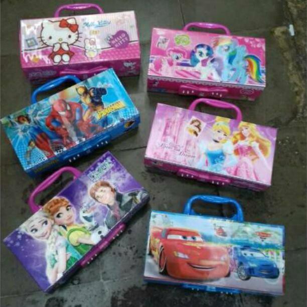 

Sale, Kotak kode, Tempat pensil karakter disney gambar hologram terdapat kunci kode angka 3 tingkat