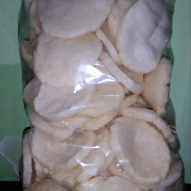 

Kerupuk palembang merupakan olahan ikan laut dengan rasa yang enak, gurih dan renyah