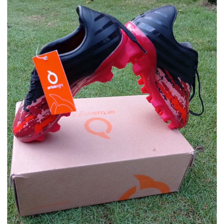 Sepatu Bola Anak Ortuseight