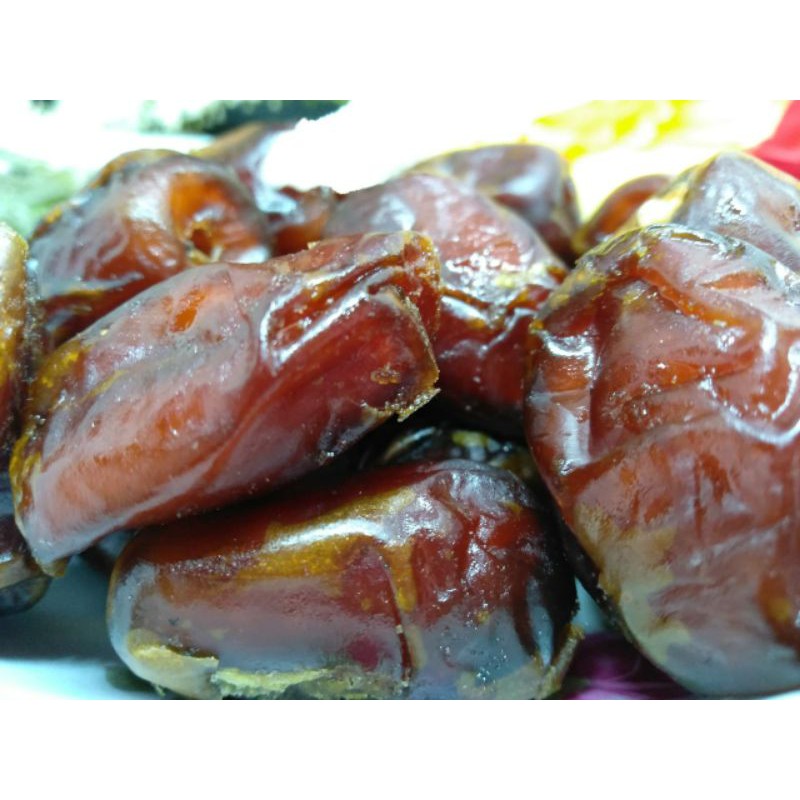 

Kurma Arab golden asli kemasan 300gram
