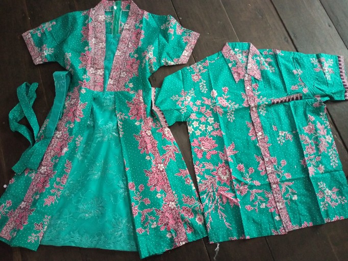 Dress Sarimbit  Batik Couple Batik  Kd Melati Warna