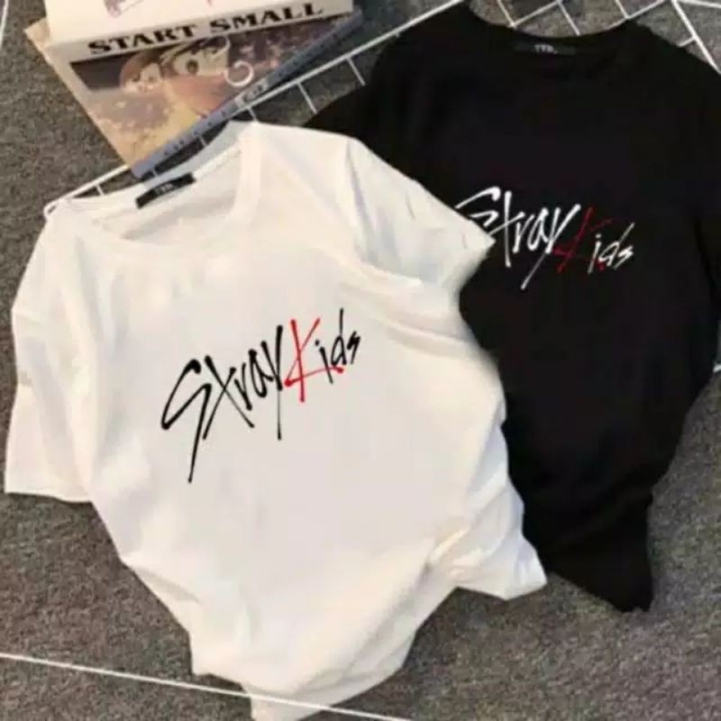 BAJU KAOS TSHIRT STRAYKIDS DEPAN KPOP MURAH TERBAIK
