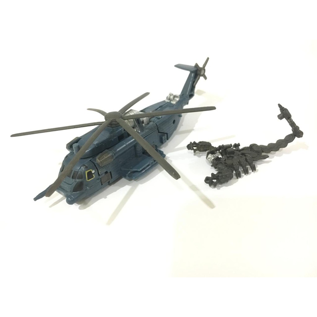 Transformers Blackout Cyberverse Commander Class Loose