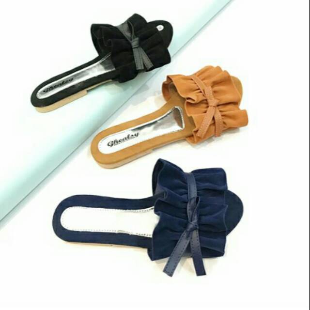 

Sendal pita biru