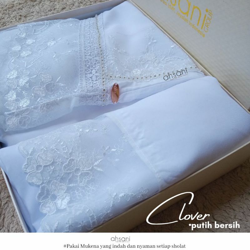 MUKENA CLOVER PUTIH BERSIH BORDIR SWAROVSKI RENDA TILE KATUN RAYON ORI BY AHSANI
