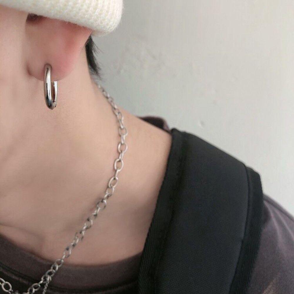 Anting Klip Tanpa Tindik Bahan Titanium Steel Warna Solid Untuk Pria Dan Wanita