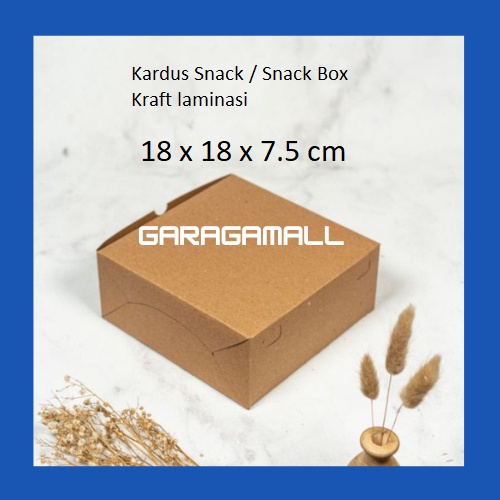 

Kotak kue dus snack kardus box dus hampers snack box kotak hampers snack kraft laminasi ukuran 18x18x7.5 cm (isi 10 pcs)