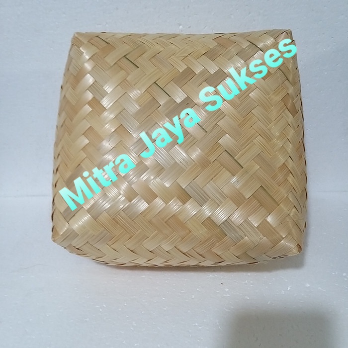 Jual Keranjang Besek Kotak X Cm Besek Anyaman Bambu Besek Bakul Harga Per Pcs Keranjang