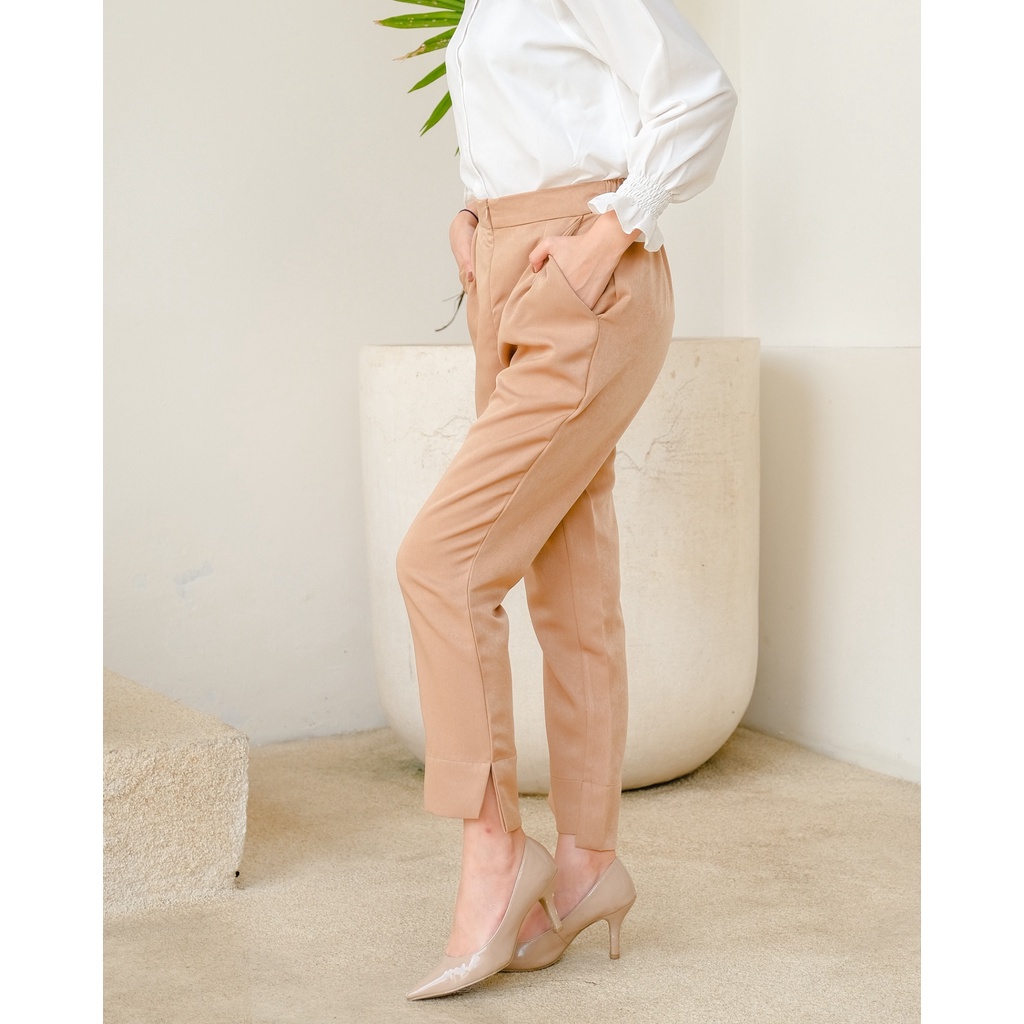 Mayoutfit Chiara Pants | Celana Pensil Asimetris-Warmtaupe