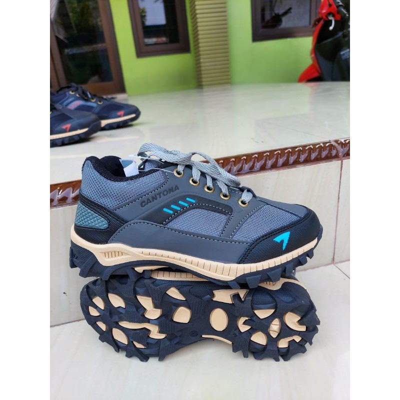 sepatu sport cantona