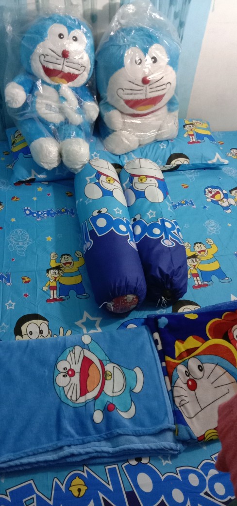 Sprei Homemade Bahan Disperse Ukuran 120 X 200 160 180 Motif Doraemon