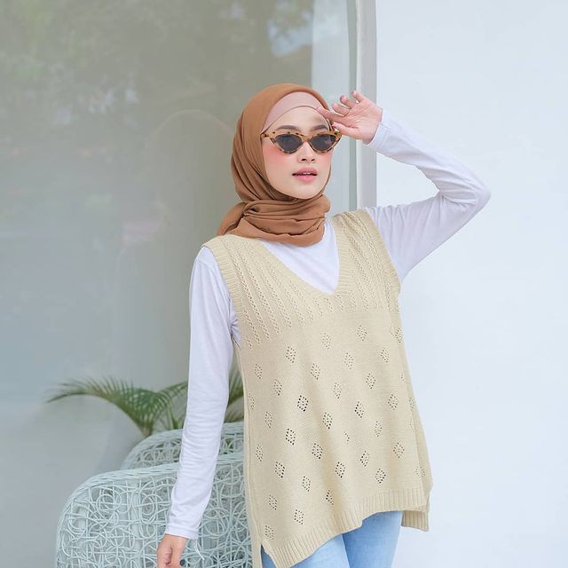 Adel Vest Knit / Rompi Knit / Rompi Rajut Premium