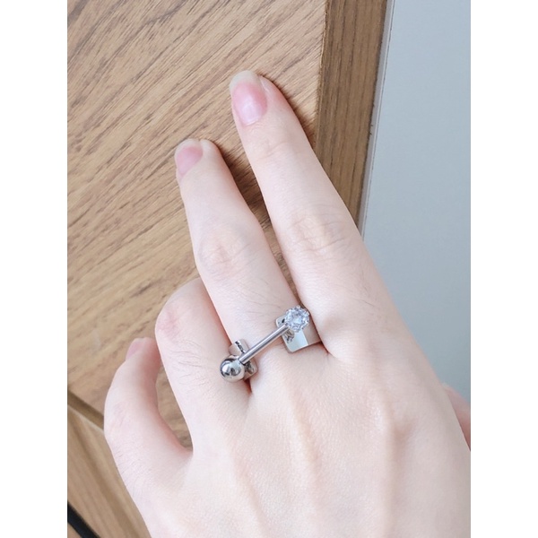 Cincin Fashion Solitaire Jarum Titanium