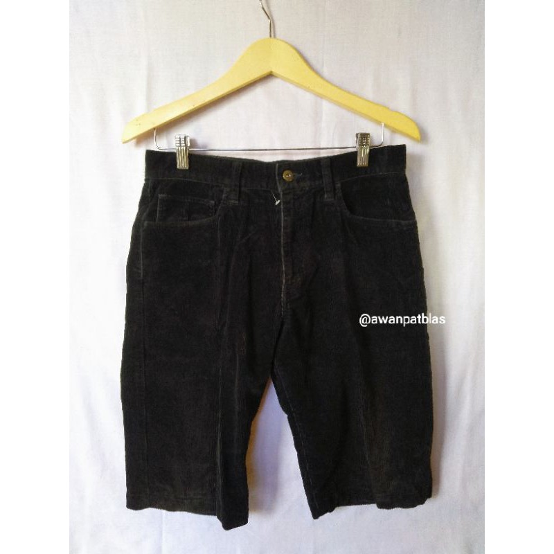 UNIQLO CORDUROY Jeans //Celana Pendek Pria/Celana Pendek Jeans//Second Branded/Thrift Cowok