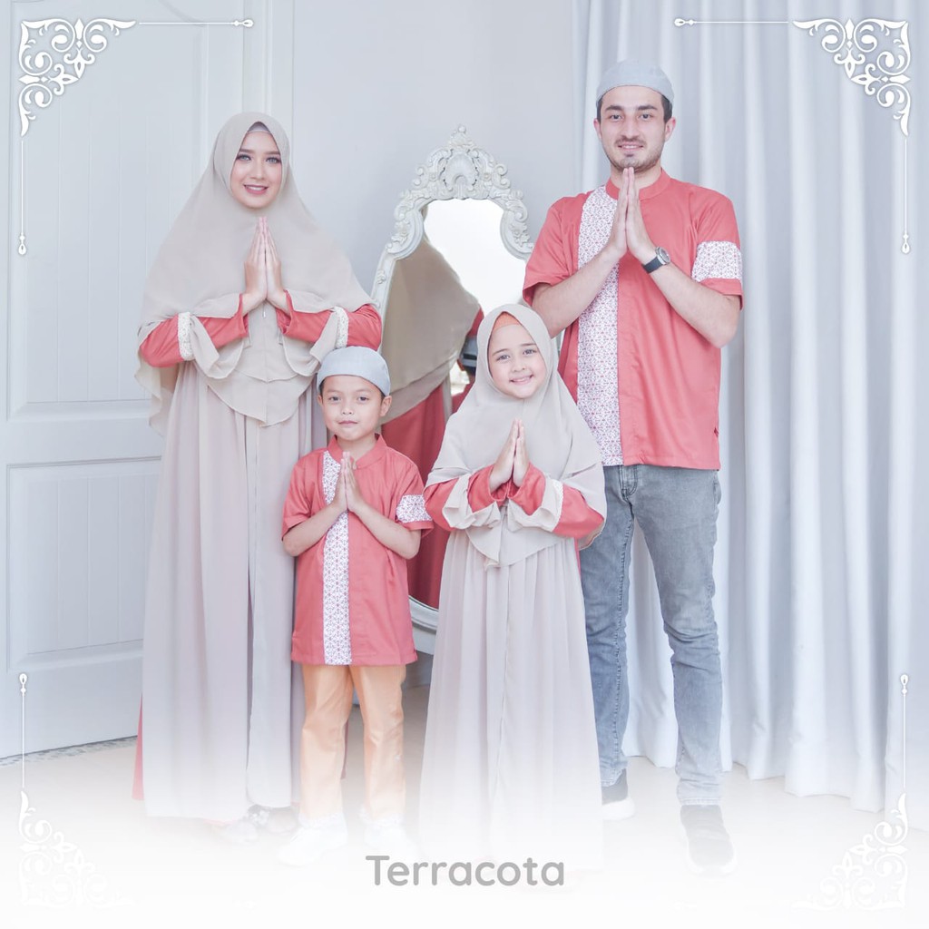 Sarimbit Keluarga Gamis & Koko warna Terracota (Hanan & Haneen Family Set by Aahva)