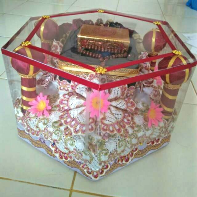 Original mahar nikah seserahan hantaran nikah souvenir kado segi enam maroon- Bukittinggi