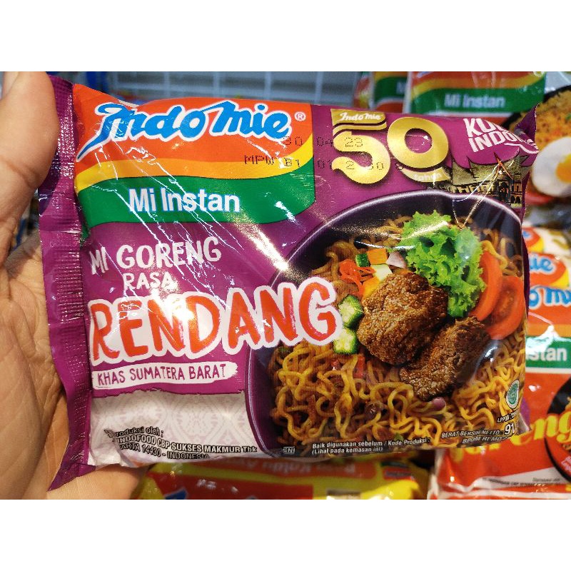 

Indomie Mi Goreng rasa Rendang khas Sumatera Barat / Mi Instan