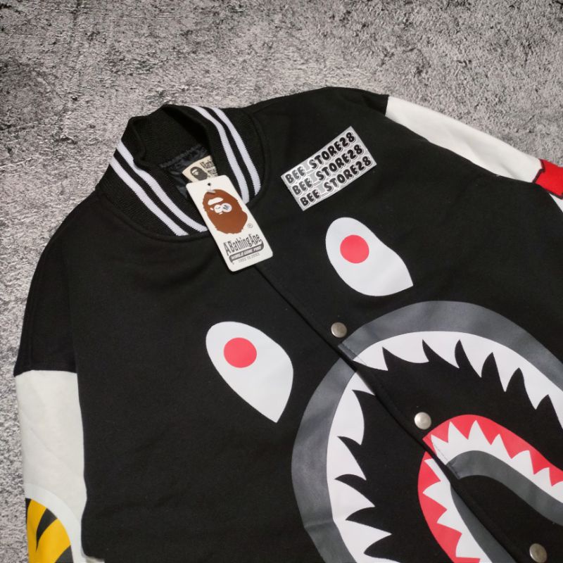 JACKET BOMBER / VARSITY BAPE SHARK BORDIR WGM FULLTAG &amp; LEBEL