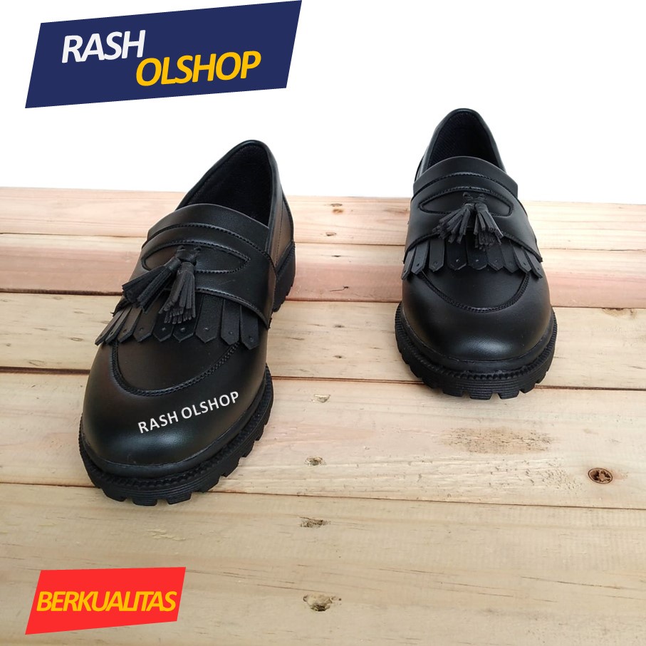 Sepatu Dockmart Wanita  Full Black Terbaru Model Slip On Penny Loafer Wanita Terbaru
