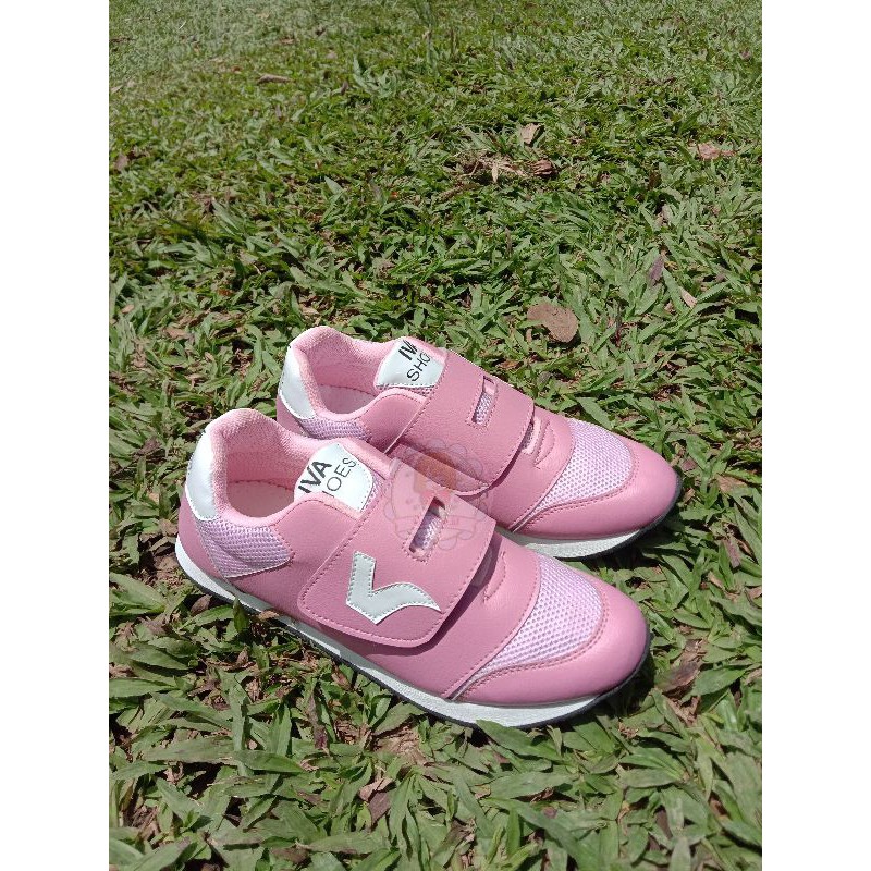 Promo Sepatu Sneacker perempuan