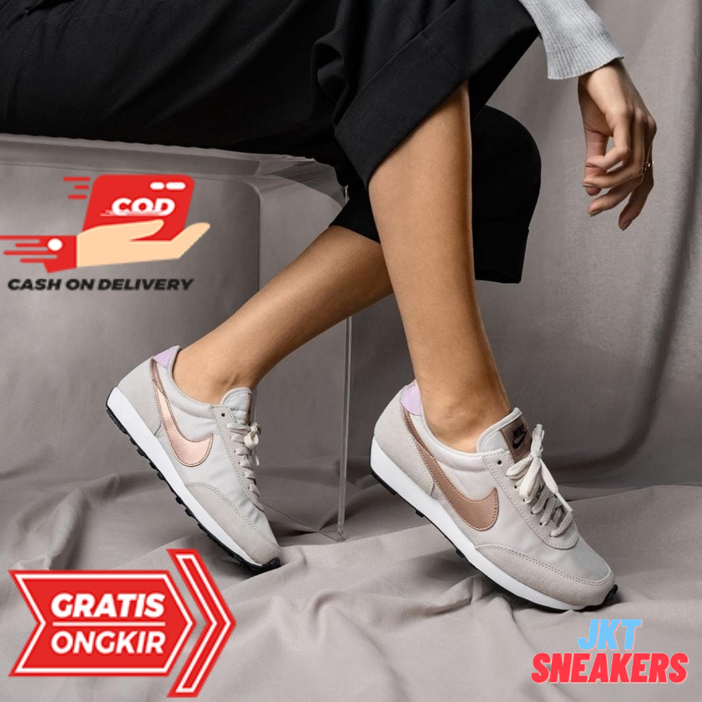 sneakers nike daybreak women light