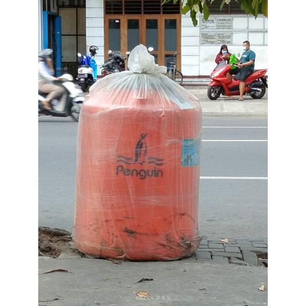 Penguin tandon air 520 Lt. pinguin tandon air. toren air tebal anti lumut