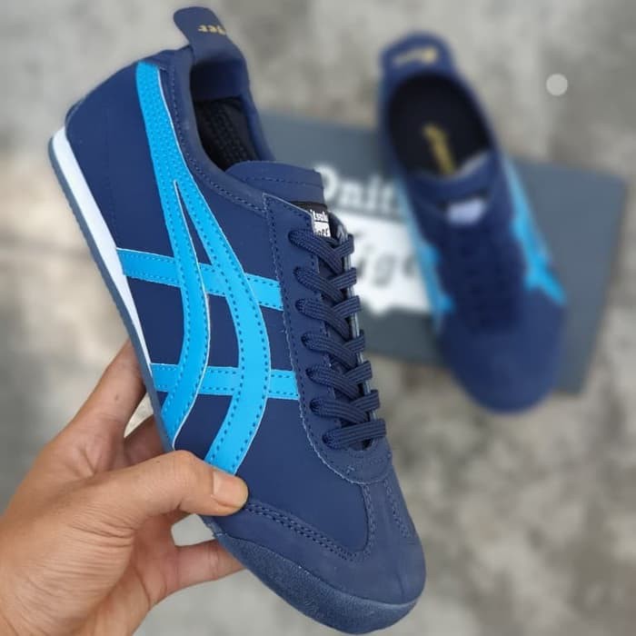 onitsuka biru