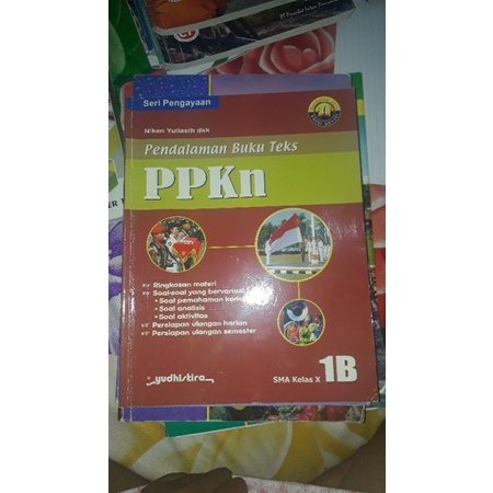 PRELOVED buku LKS PPKN SMA kelas 10 semester 2