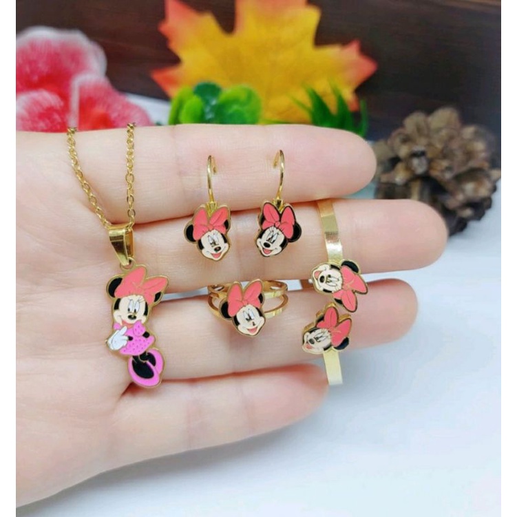 Set Titanium anak / kalung liontin gelang cincin anting titanium