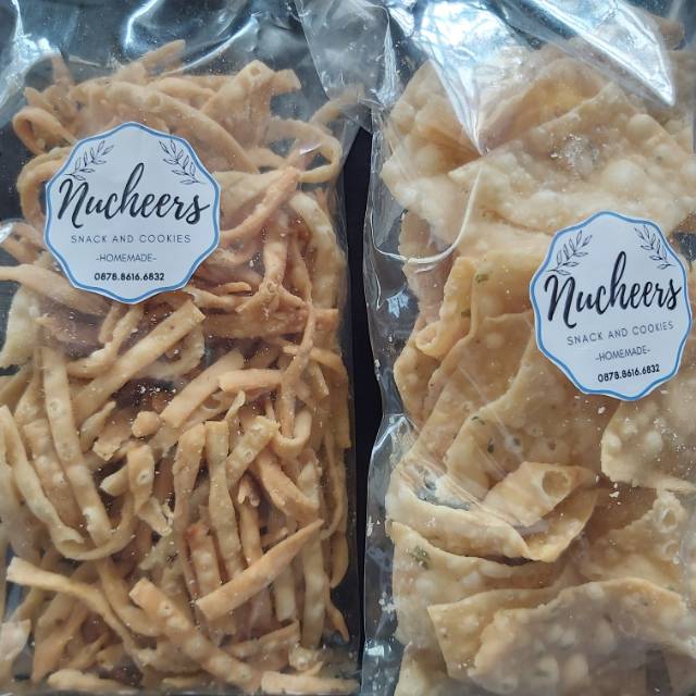 

Keripik bawang / pangsit goreng