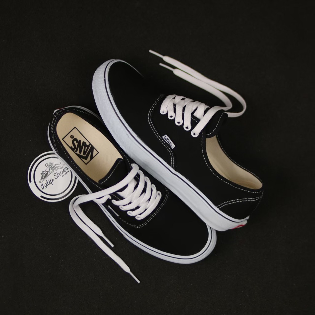 45SNG: Cara Pasang Tali Sepatu Vans