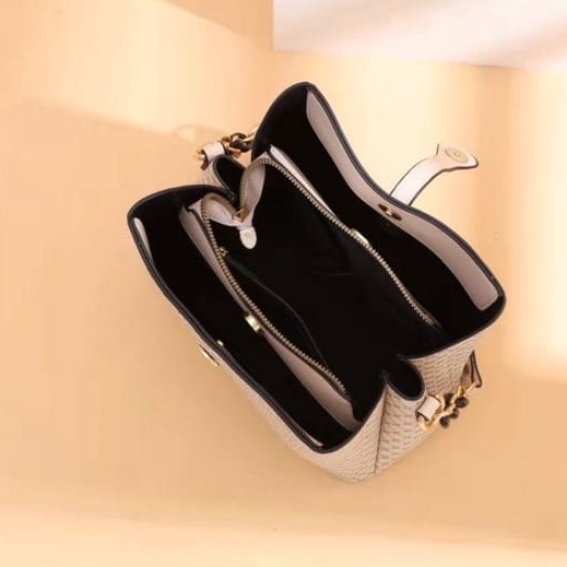 Tas Selempang Wanita Slingbag Import PREMIUM Tas Fashion Jakarta TF7832  EL5542 GT1937 ZE5542 CR7716 LT1968 Z0427 ZZ6019