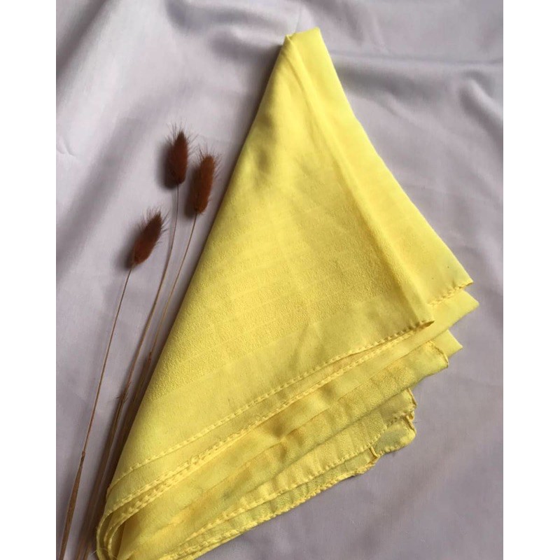 Jilbab square yellow motif kotak2/ jilbab segiempat motif/ jilbab segiempat/ jilbab segiempat prelov