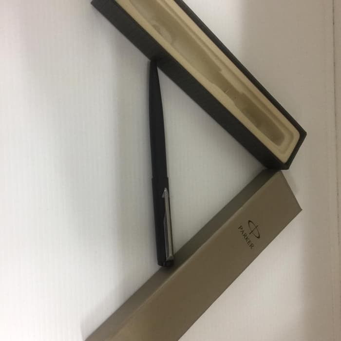 

JUAL PARKER VEKTOR MATTE BLACK CT KLIP SILVER BP