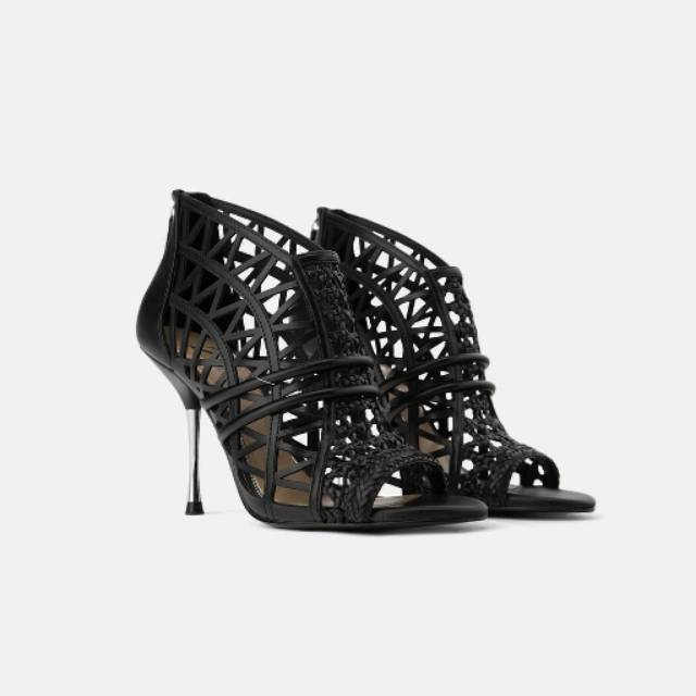 BNWT Zara heels original size 38 black with box zara(REPRICE)