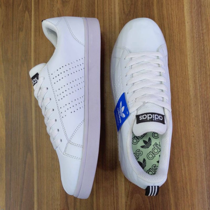 Sepatu Sneakers Sneaker Adidas Smith Tali Warna Putih White Polos Casual Kasual Pria Cowok Dewasa Import Terbaru  Keren Berkualitas Bisa Cod Buat Jalan-Jalan / Kerja Kekinian / Trendy Terlaris Murah Model Outdoor Yang Ringan Size Ukuran 40 41 42 43 44