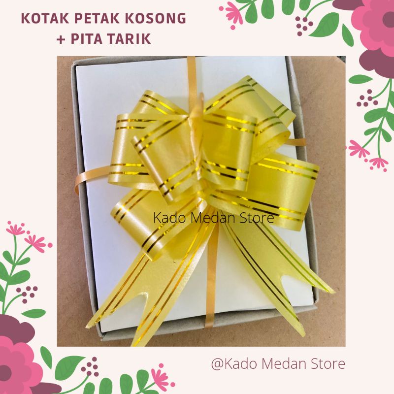

Tempat Kado Minimalis Petak dan Pita Serut Kado Warna