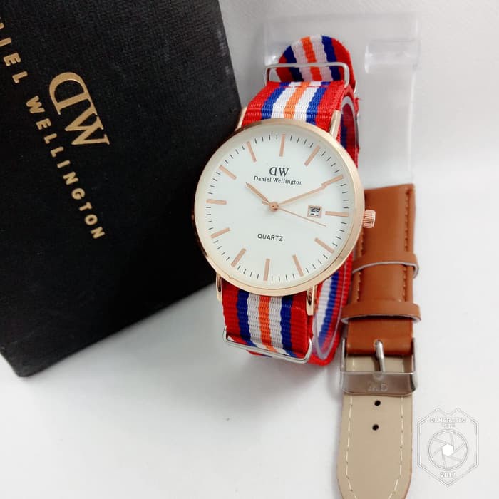 

D.W KANVAS TANGGAL PAKET KULIT ORANGE BLUE WHITE COVER WHITE (BROWN)