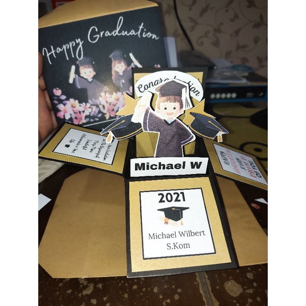 Pop Up Box Card Hadiah Wisuda