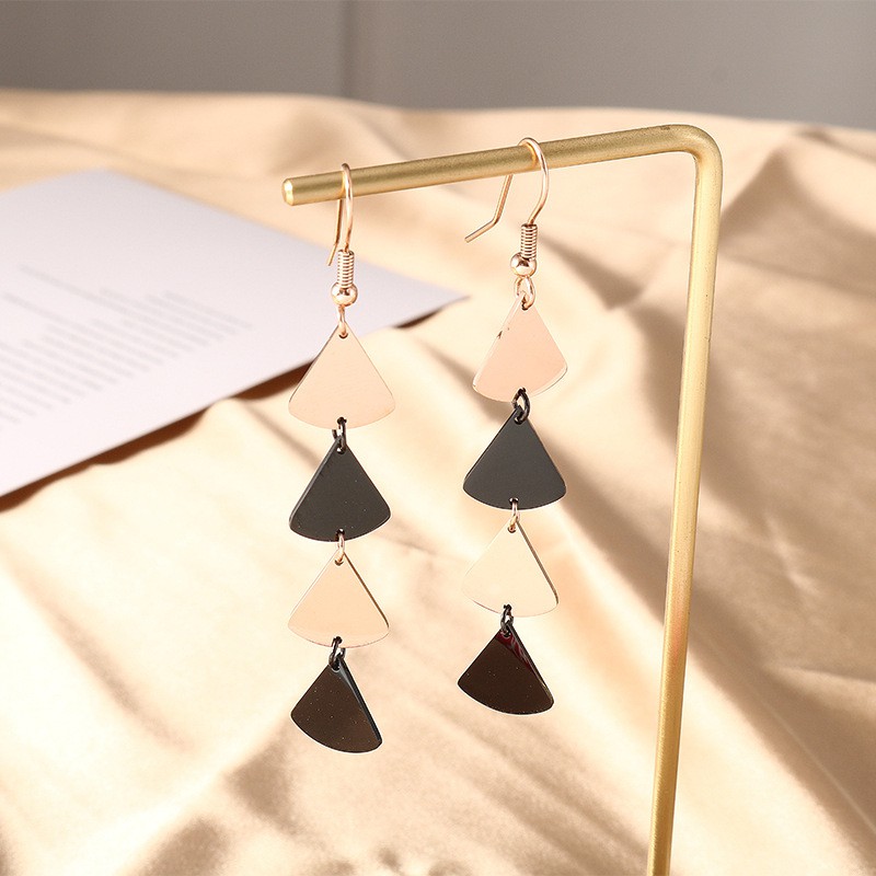 Anting juntai kipas Titanium Korea Style Wanita Anti Karat