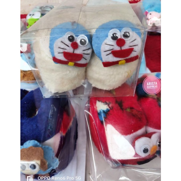 SEPATU BULU BAYI + BOX MIKA (RANDOM)