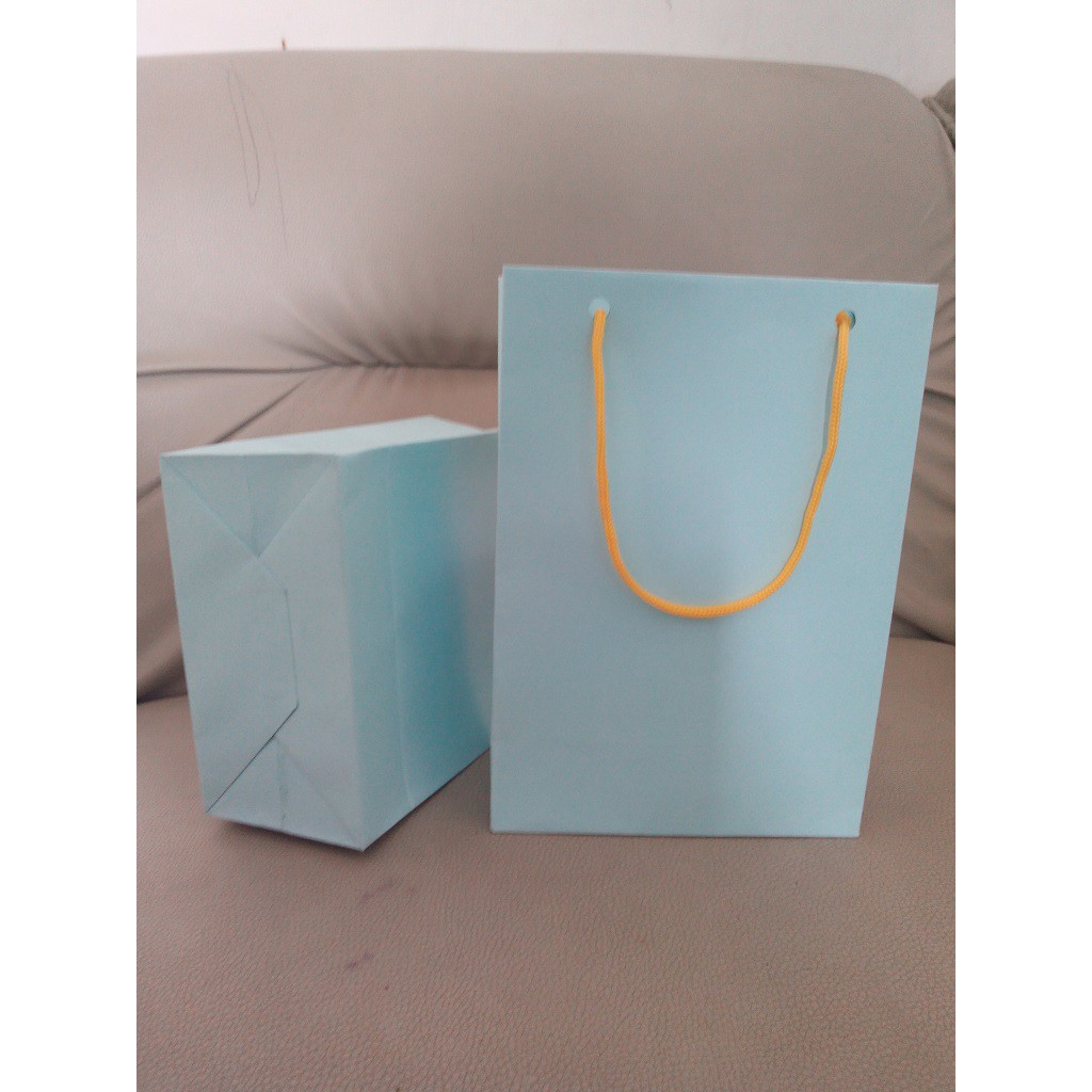 

paperbag warna mini tas kertas ukuran 15x6x23