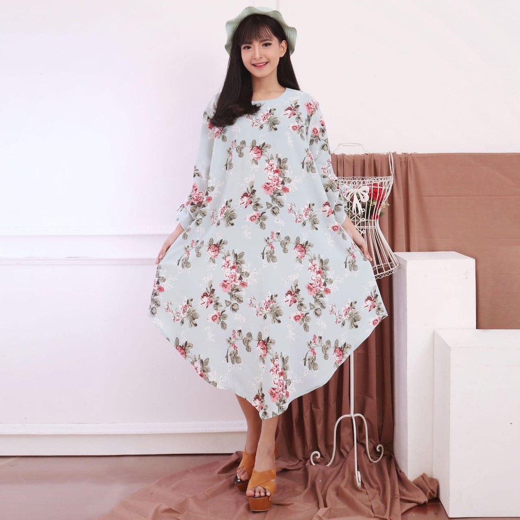 Younggirl - Gamis jumbo lebaran motif bunga tangan panjang serut murah warna cream - LD: 112 CM