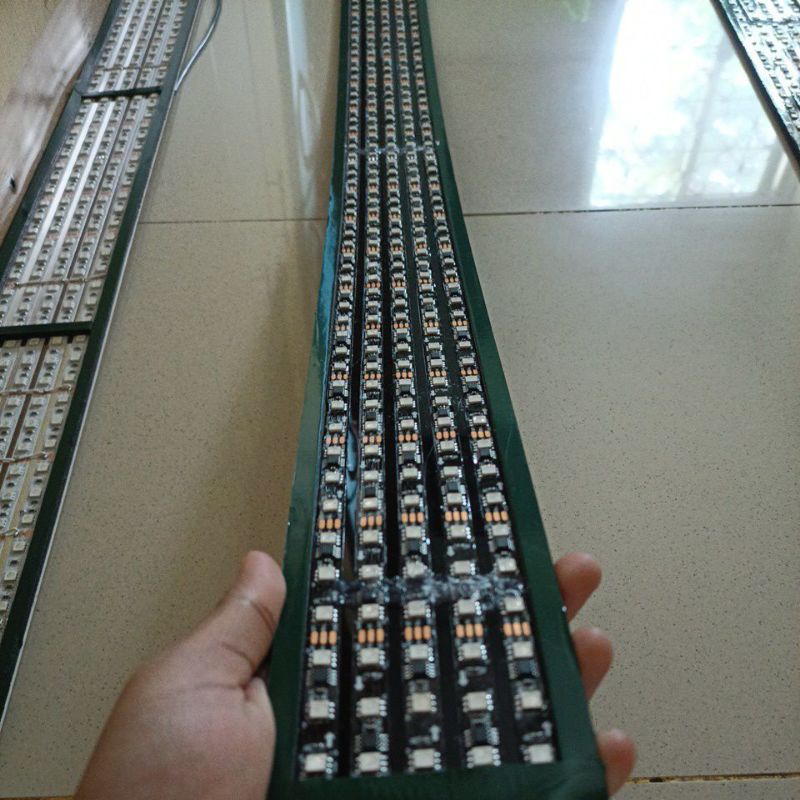 Strobo wave teks 5 baris