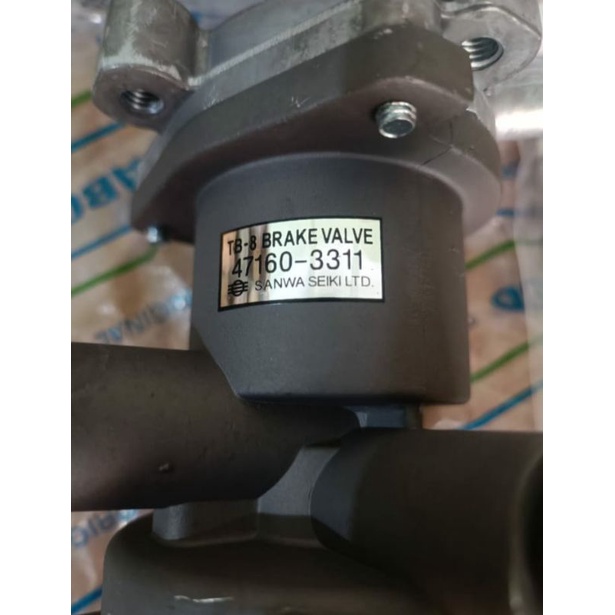 brake Valve foot brake Valve Hino lohan 500 wabco