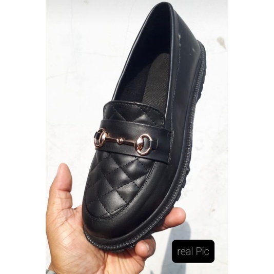 Sepatu Docmart Wanita Hitam / Sepatu Loafer Wanita Dinar / Sepatu Wanita Terbaru / Bisa Cod