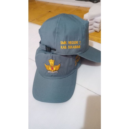 menerima pesenan topi sekolah smp,sma/smk bordir dpn+identitas sekolah