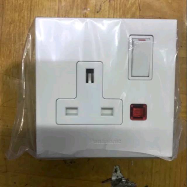 Stop kontak ac panasonic stop kontak kaki 3 wbsj1214w putih style e panasonic
