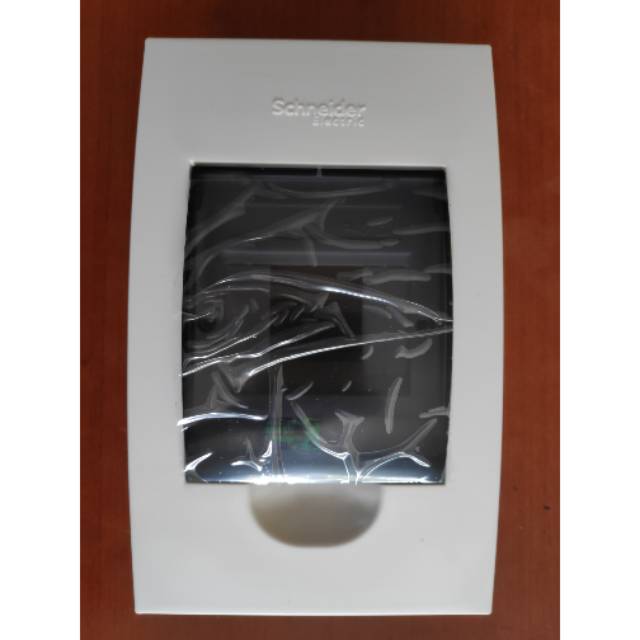 Box mcb 4 group schneider