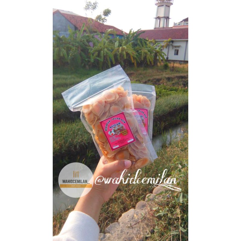 

Cemilan Kerupuk Telur Asin Mentah 100% Asli Khas Brebes 250g